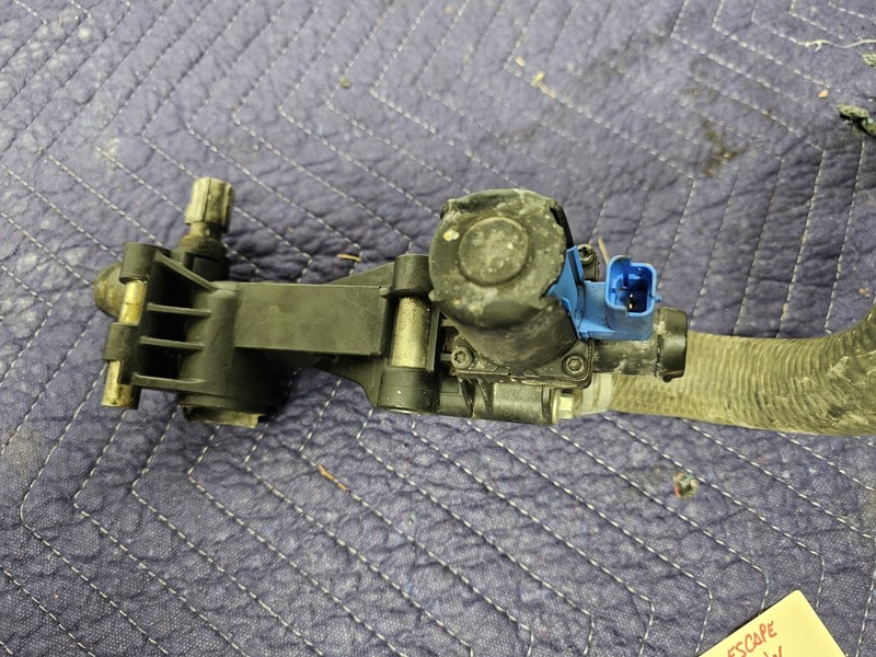 Coolant Inlet From 2013 Ford Escape1.6 BM5G8K556