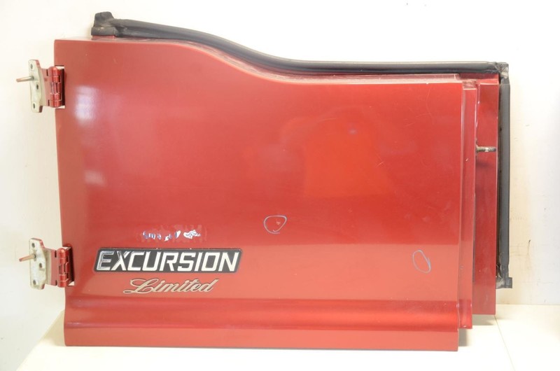 00-05 EXCURSION 6.8L Driver Left Rear Lower Back Door Assembly