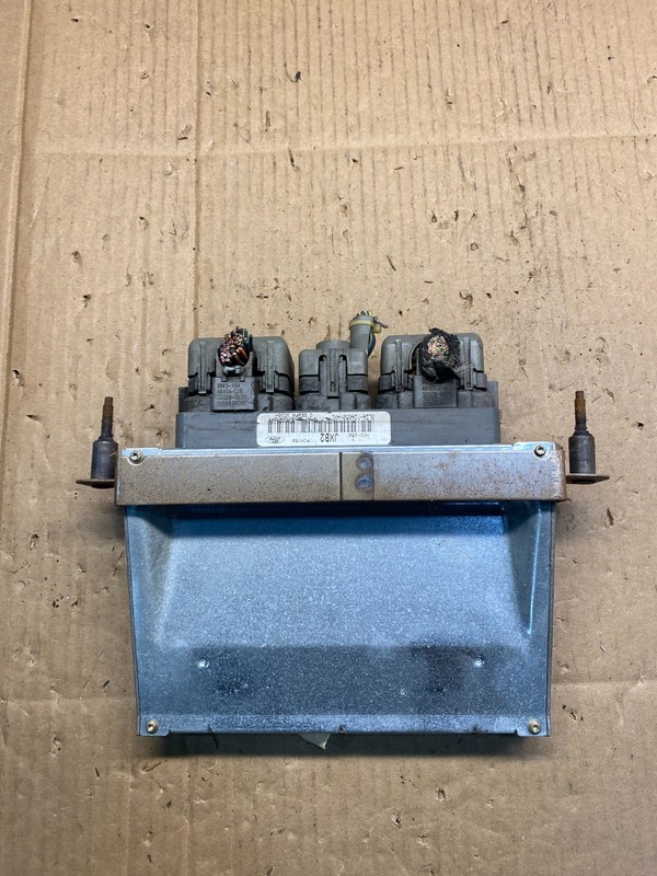 2003 Ford Explorer 4.6L Engine Control Unit ECU Computer Module S2207 DG