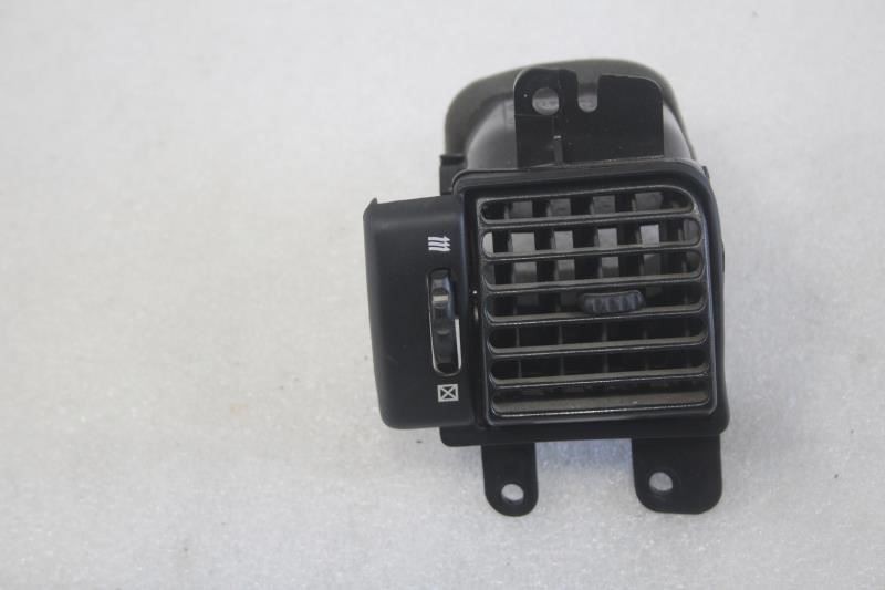 1997 1998 1999 2000 LEXUS SC300 SC400 LEFT DRIVER SIDE DASH AIR VENT 55650-24040