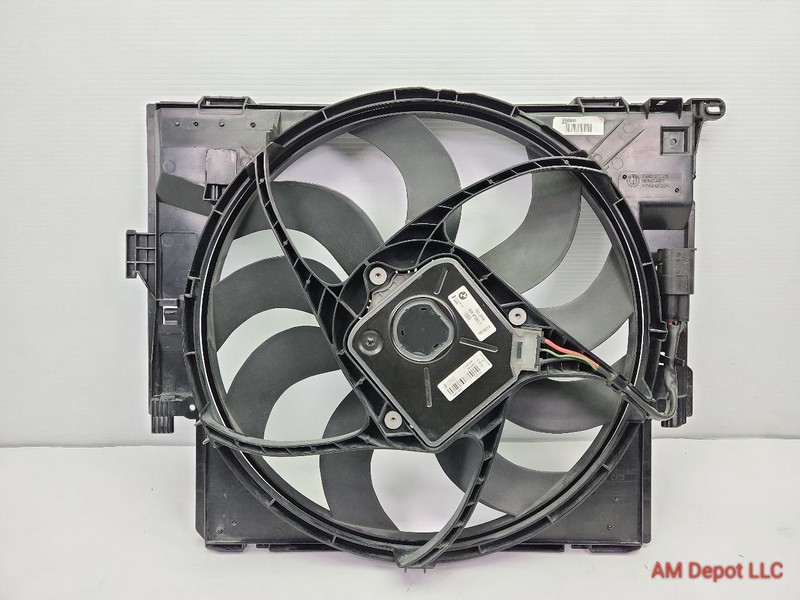 2014 BMW 3-Series 328i 335i F30 F31 N26 N20 N55 Radiator Cooling Fan 600W