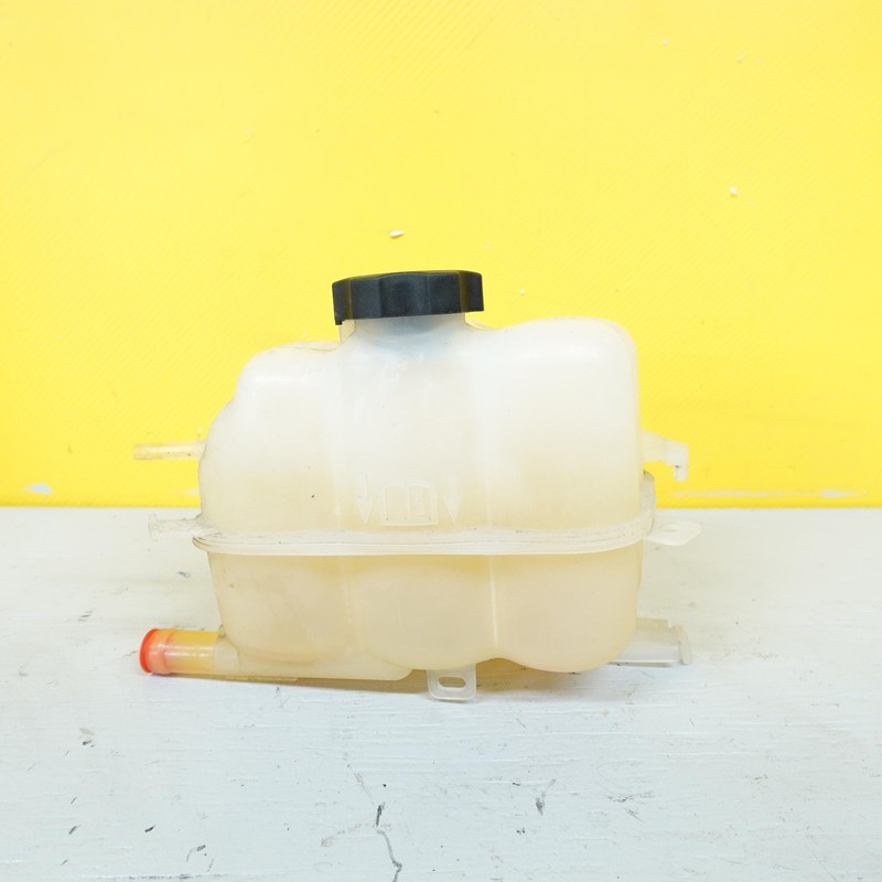 2018-2024 CHEVROLET TRAVERSE RADIATOR COOLANT EXPANSION RESERVOIR TANK 84403735