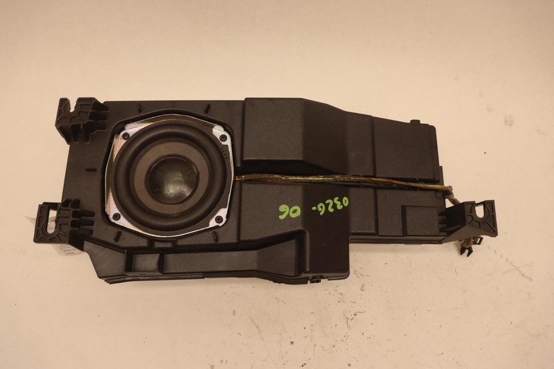 2010-2014 CHEVY SUBURBAN 1500 REAR SPEAKER STEREO SUBWOOFER BOSE OEM