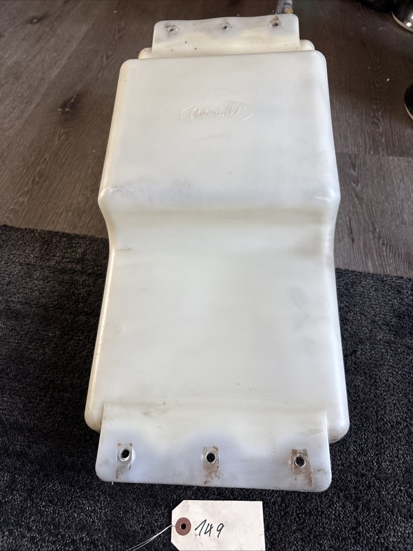 Peterbilt Washer Fluid Reservoir With Pump 20-25225