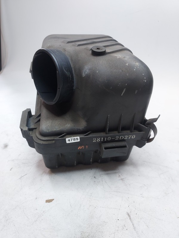 04-06 Hyundai Elantra 2.0L Air Intake Cleaner Filter Housing Box 28110-2D270 OEM