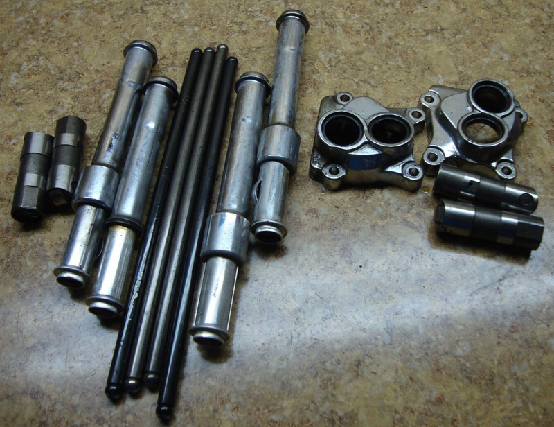 2001 Harley Davidson Electra Glide FLHTCI Engine Cylinder Head Lifters Block H6