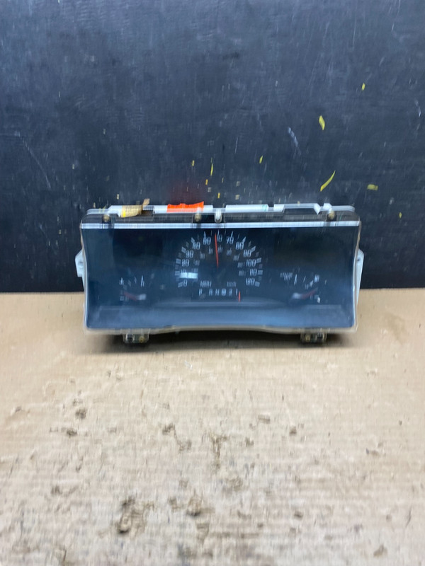 1998 to 2002 Lincoln Town Car Speedometer Gauge Cluster S6247 DG