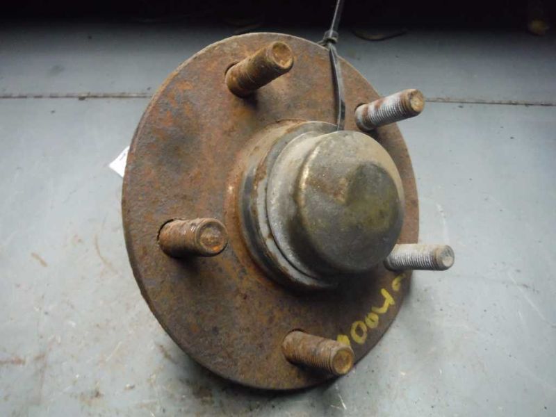 95 96 NISSAN MAXIMA HUB FRONT W/O ABS THRU 10/95 3539