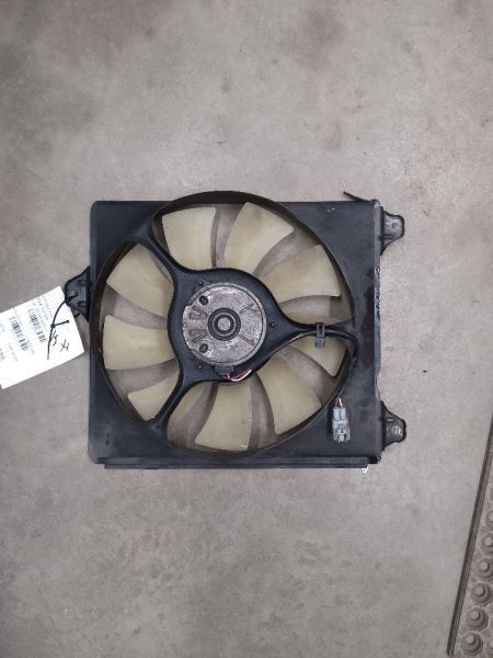 Passenger Radiator Fan Motor Fan Assembly 6 Cylinder Fits 99-03 SOLARA 267079