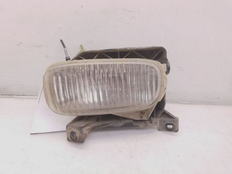 00-04 TOYOTA TUNDRA LIMITED DRIVER SIDE FRONT BUMPER MOUNTED FOG LIGHT ASSEMBLY