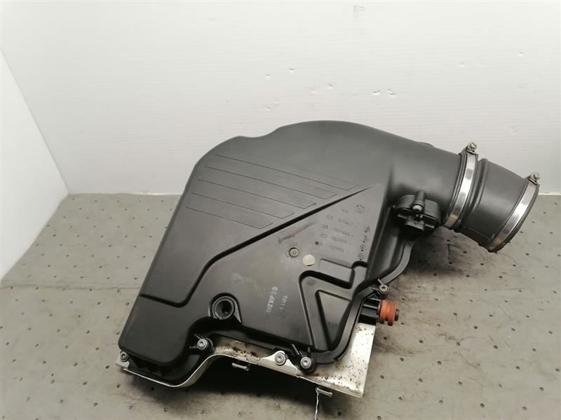 Driver Left Air Cleaner 4.4L Twin Turbo 2015 2016 2017 2018 2019 BMW 650i 800365