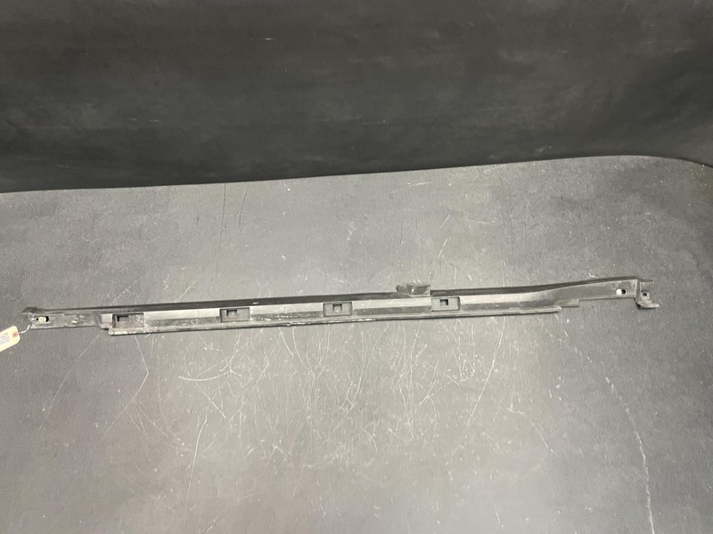 Left Rocker Panel Molding 2022 Subaru Forester 91112-SJ330 2019 2020 2021 - 2024