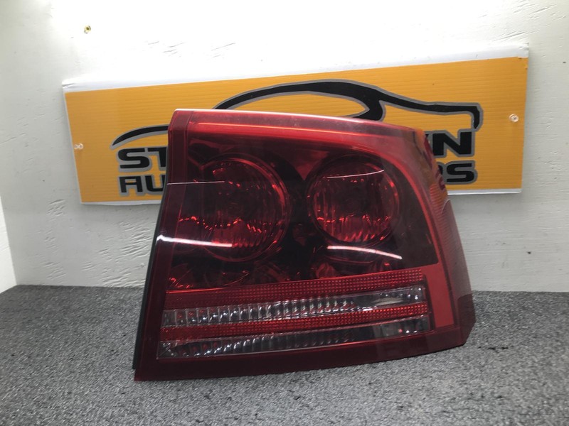 2008 DODGE CHARGER Right passenger Taillight OEM 05174406AA 06 07 08
