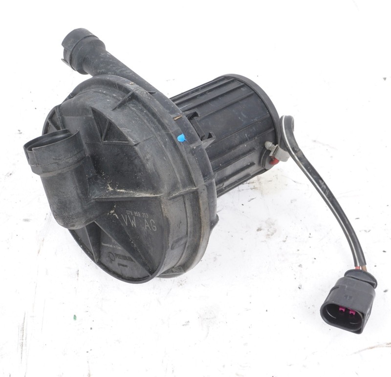 2012 - 2017 Audi A7 Secondary Air Injection Pump 079959231A OEM