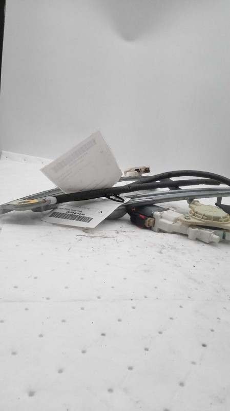2015 Jeep Patriot Front Right Window Regulator Black 361506 Used 75K Miles
