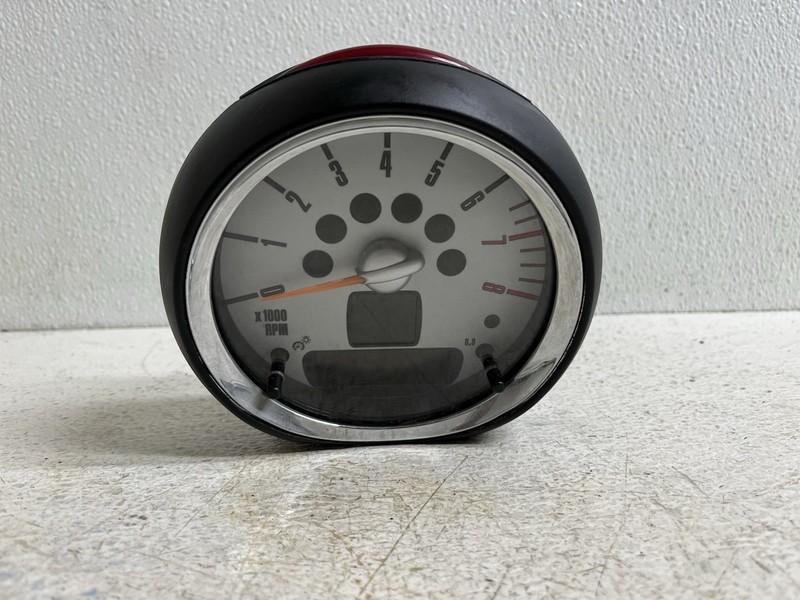 2008-2010 Mini Clubman Cluster Speedometer RPM tach gauges instrument 9189523-01
