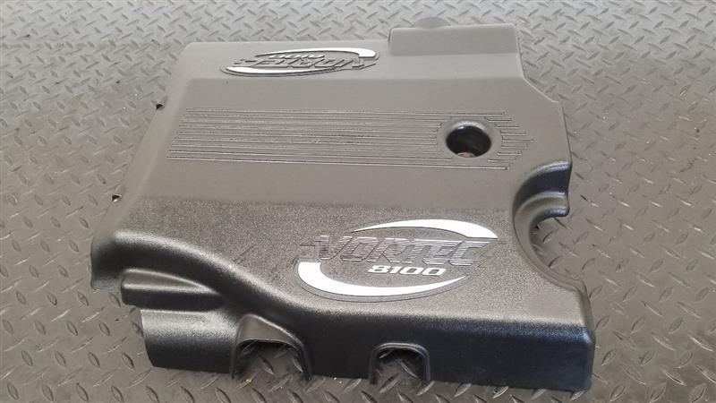 2002 Chevrolet Avalanche 8.1L Vortec Engine Cover OEM 12560199