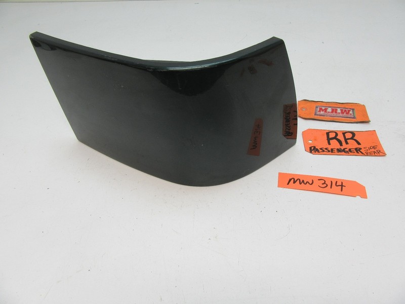SAAB 9000 QUARTER PANEL FILLER TRIM REAR BUMPER COVER MOLDING SIDE GREEN RR CAR