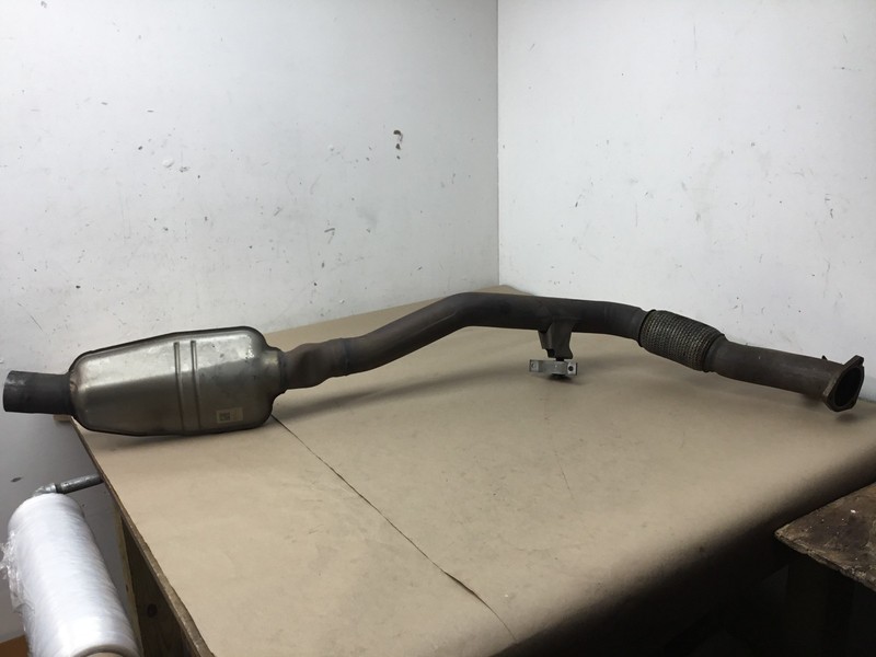 Bentley Bentayga 2019 V8 Left Exhaust Silencer Resonator Pipe Line 16-20 ;Y3