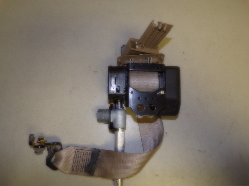 Volvo 570578000M LH Left Rear Seat Belt *FREE SHIPPING*