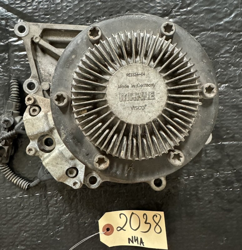 Mahle Water Pump - P/N: Y0701005 A4712001101002