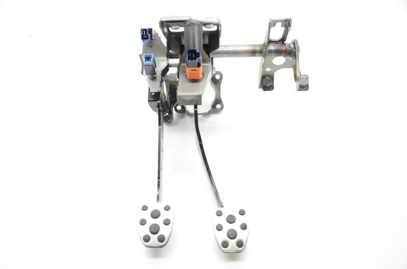 18-21 Subaru WRX Brake and Clutch Pedal with Bracket