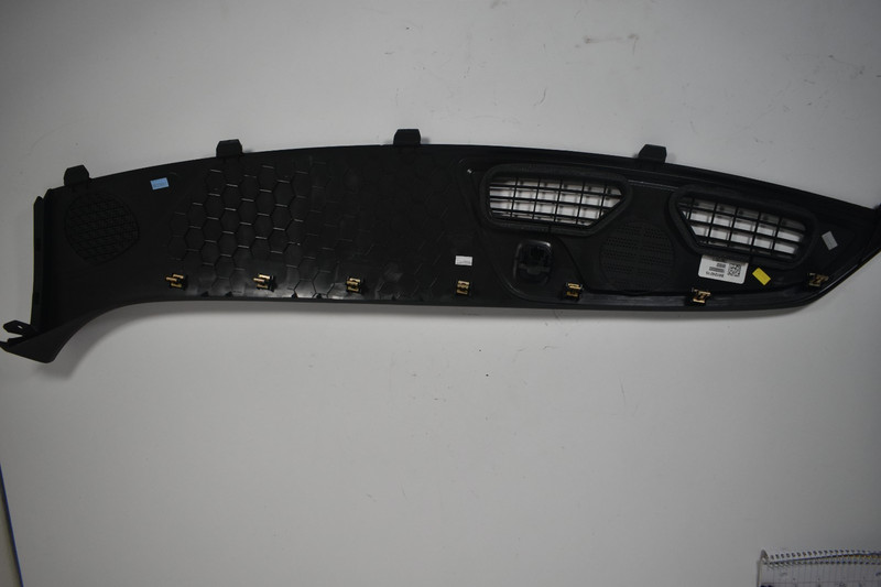2016-24 CAMARO SS PANEL TRIM SHIELD W/ AMBIENT LIGHT GRAPHITE *84124215* *USED*