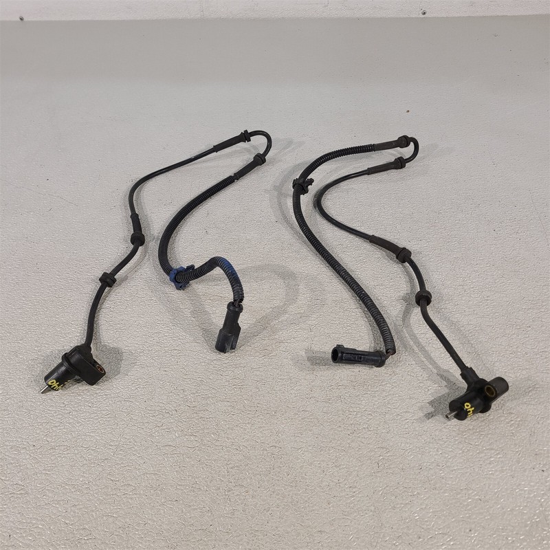 99-04 Ford Mustang Front Abs Sensor Wheel Speed Sensors Pair Lh Rh Aa7440