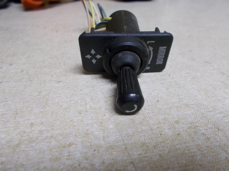 Eaton Mirror Adjustment Switch 0038 083100 *FREE SHIPPING*