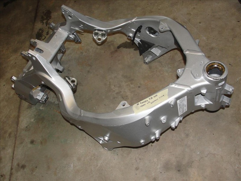 2004 YAMAHA FJR 1300 MAIN CHASSIS FRAME FJR1300 04