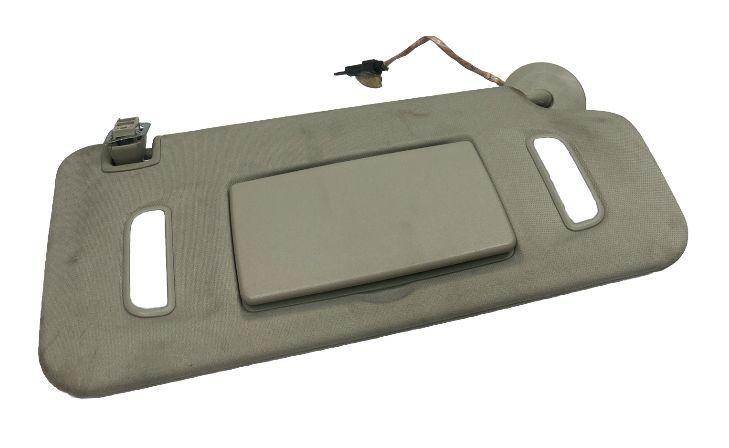 Chevy Colorado sun visor 17 to 22 illuminated right side gray assy OEM 23393315