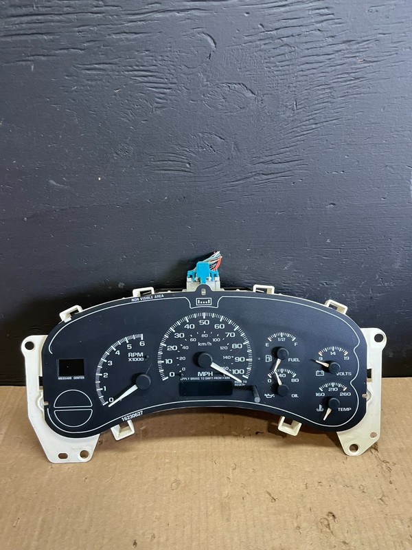2002 GMC Yukon Speedometer Cluster Gauge Oem ab7546 DG