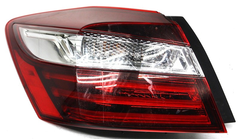 OEM Left Driver Side Halogen Tail Lamp For Honda Accord Sedan 33550-T2A-A21