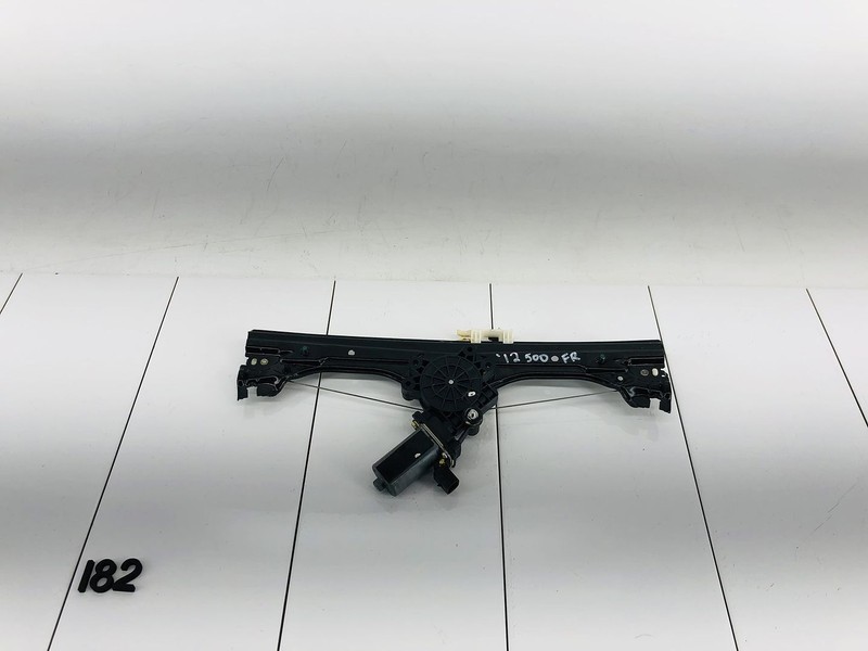 12-19 FIAT 500 FRONT RIGHT PASSENGER SIDE WINDOW REGULATOR W/ MOTOR OEM