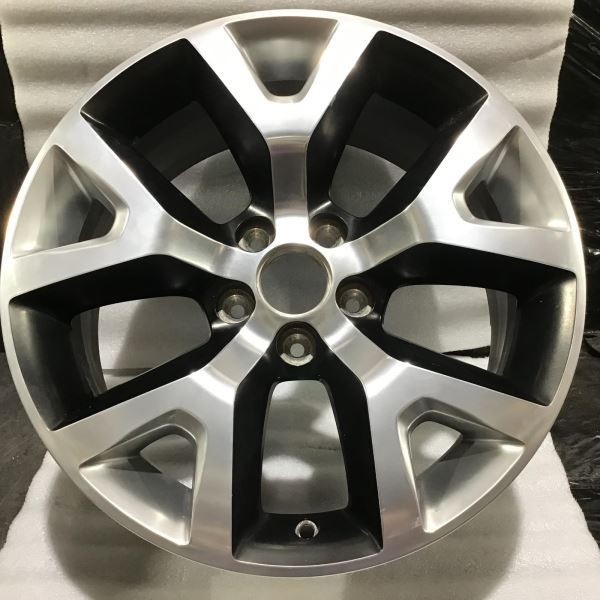 2014-2018 Jeep Cherokee 9143 Wheel 17 x 7-1/2" Rim OEM Black Polished 1UT91RXFAA