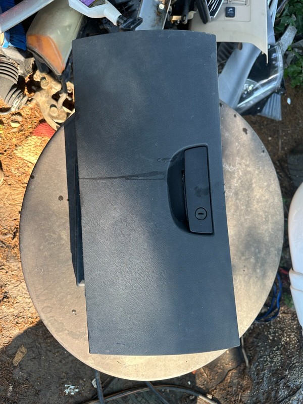 08-14 DODGE CHALLENGER OEM INTERIOR BLACK GLOVE COMPARTMENT BOX - GLOVEBOX