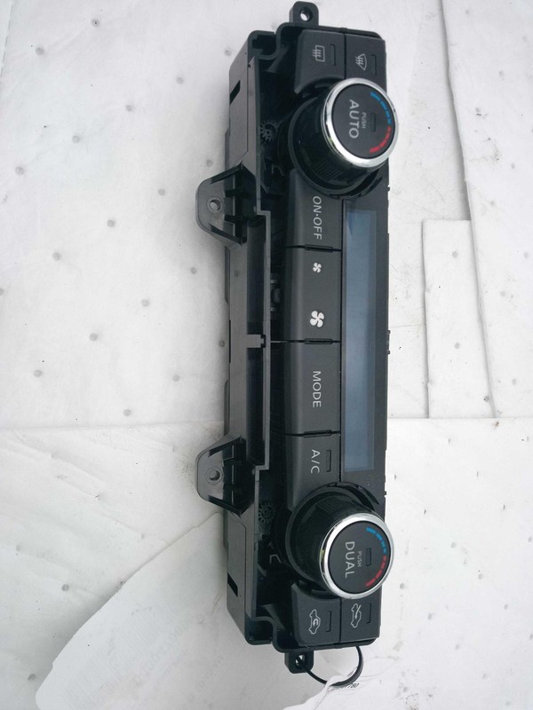 2021 Nissan Titan A/C Selector Switch OEM Blue 27500EZ20B 49K Miles