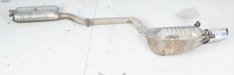2013 MERCEDES C CLASS C250 W204EXHAUST MUFFLER PIPE 2074911601