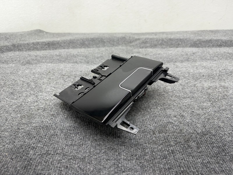 MERCEDES W212 E63 AMG 2010-2016 OEM CENTER CONSOLE ASHTRAY ASSEMBLY BLACK