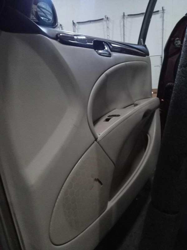 2010 Buick Lucerne Right Front Door Brown OEM 307507 95k Miles