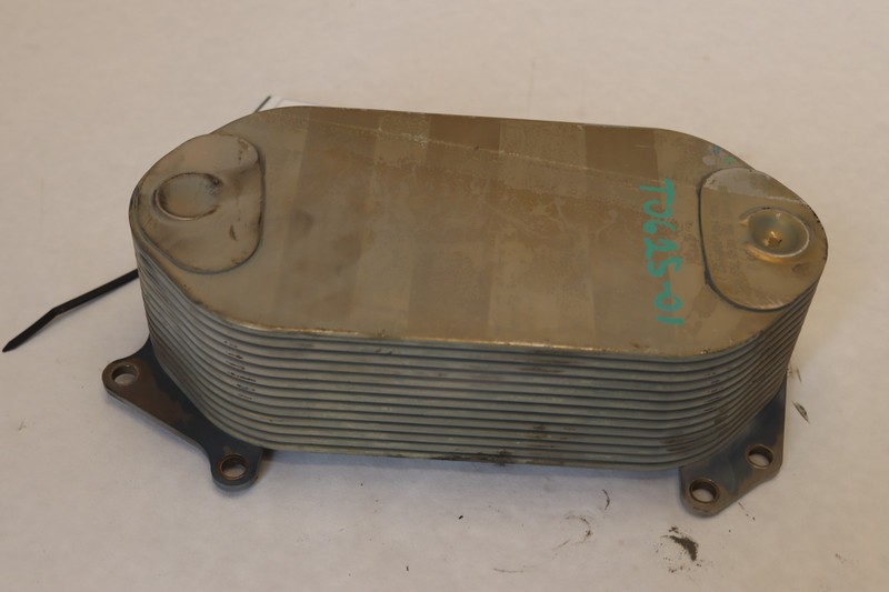 2018-2025 FREIGHTLINER CASCADIA 125 DD15 ENGINE OIL COOLER A4711801065 OEM