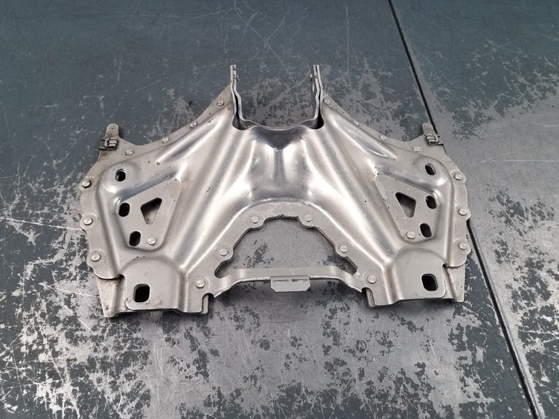 2016 Porsche 911 Turbo S 991 PDK Transmission Mount Bracket #6242 LL7