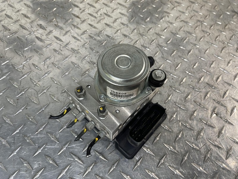 2014 2015 Infiniti Q50 Assembly 3.5L Hybrid AWD ABS Pump Tested Oem