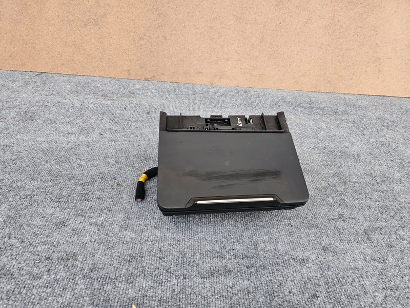 GENESIS G70 2019-2024 OEM FRONT CENTER CONSOLE TRAY AUX USB PHONE CHARGER ASSEY