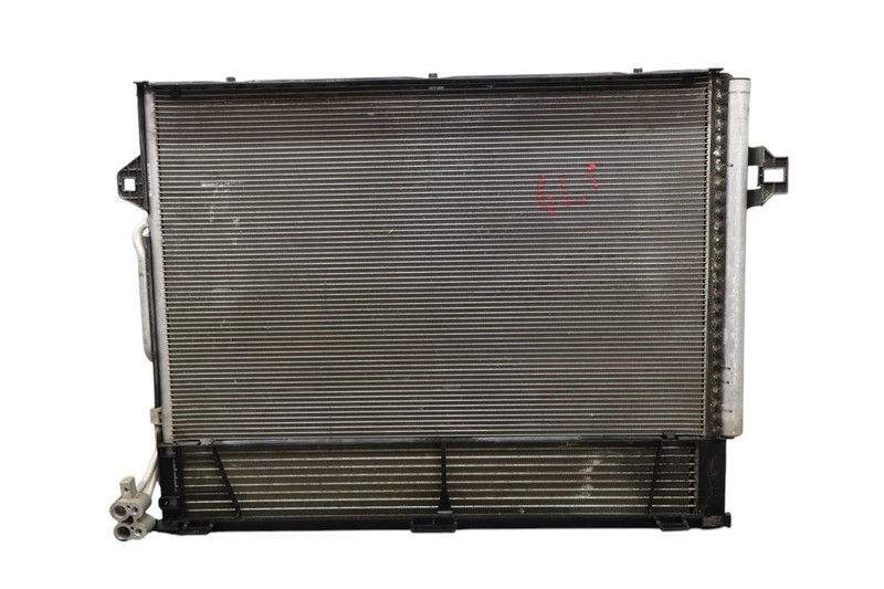 11-17 Volkswagen Touareg A/C AC Air Conditioning Cooling Condenser 7P0121201 OEM