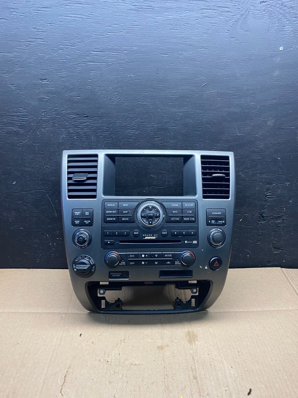 2008 to 2012 Nissan Armada Bose Radio CD Player A/C Climate Control OEM P2026 DG