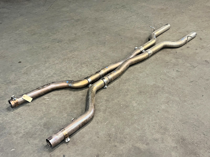 ⭐16-18 CHEVROLET CAMARO SS UNDERCARRIAGE EXHAUST MUFFLER ASSEMBLY OEM LOT2656