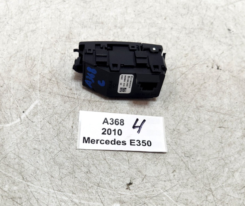 ✅ 2010-2013 OEM Mercedes W212 E350 E550 Hazard Warning Light Switch Button