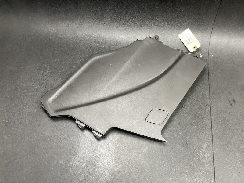 Center Console Right Side Trim Cover 2020 GMC Acadia 84296507 2021 2022 2023
