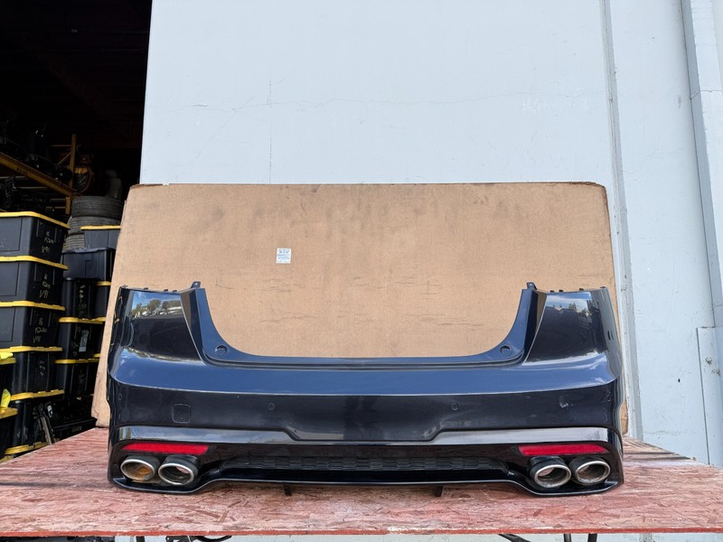 KIA STINGER GT2 18-23 OEM REAR BUMPER COVER WITH GRILL TIPS AND SENSORS (GRAY)